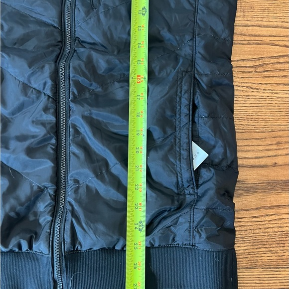 Mountain Hardwear Reversible Midweight Full Zip Jacket - Picture 4 of 11